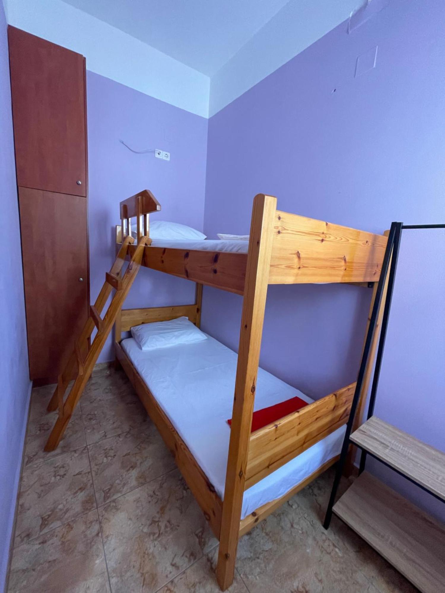 Teen Hub Ermoupoli Luaran gambar